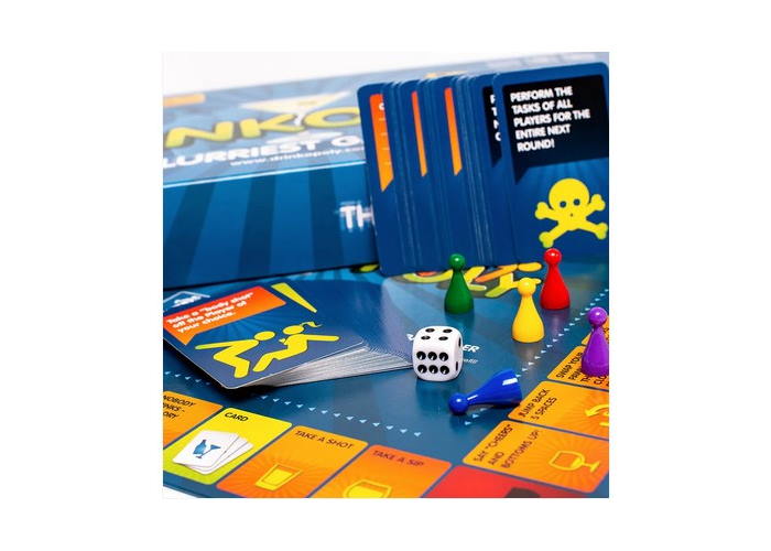 Компоненты настольной игры Drinkopoly (англ.)