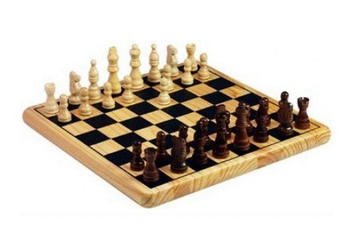 Настольная игра Шахматы в металлической коробке